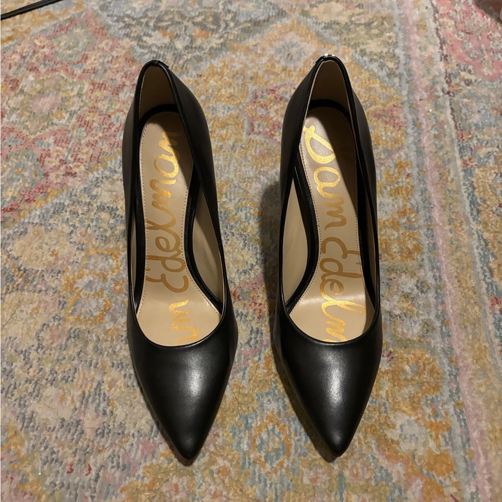 Sam Edelman Black Pointed Toe Heels